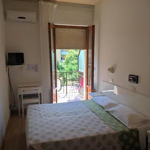 ** Hotel Luana Italia